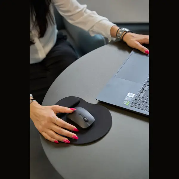 Fekete Brantford ergonomikus egérpad 4