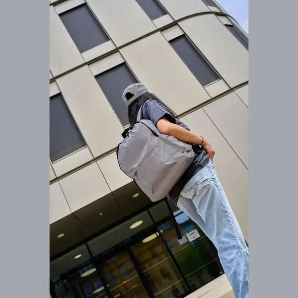 Szürke Crewe fényvisszaverő laptop hátizsák 5
