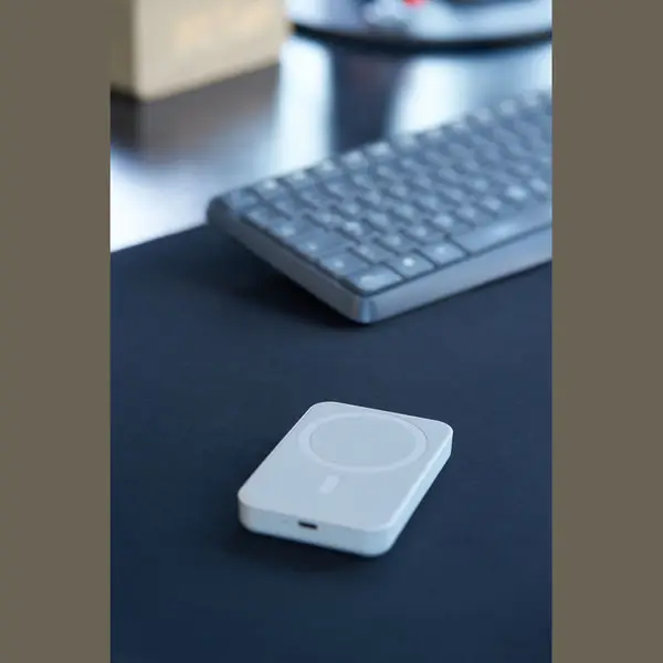 Fehér Wels vezeték nélküli power bank, 5000 mAh 5