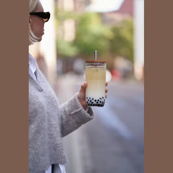 Áttetsző Üvegpohár szívószállal és bambusz fedéllel 7