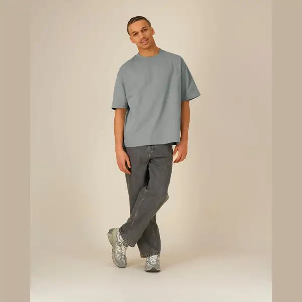 Ikonikus, közepesen vastag uniszex lezser póló