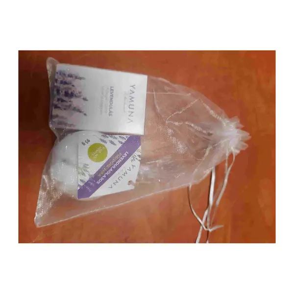 Yamuna levendulás szappan és fürdőbomba organzában